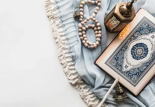 کاغذ دیواری مذهبی طرح تسبیح درکنار قرآن
