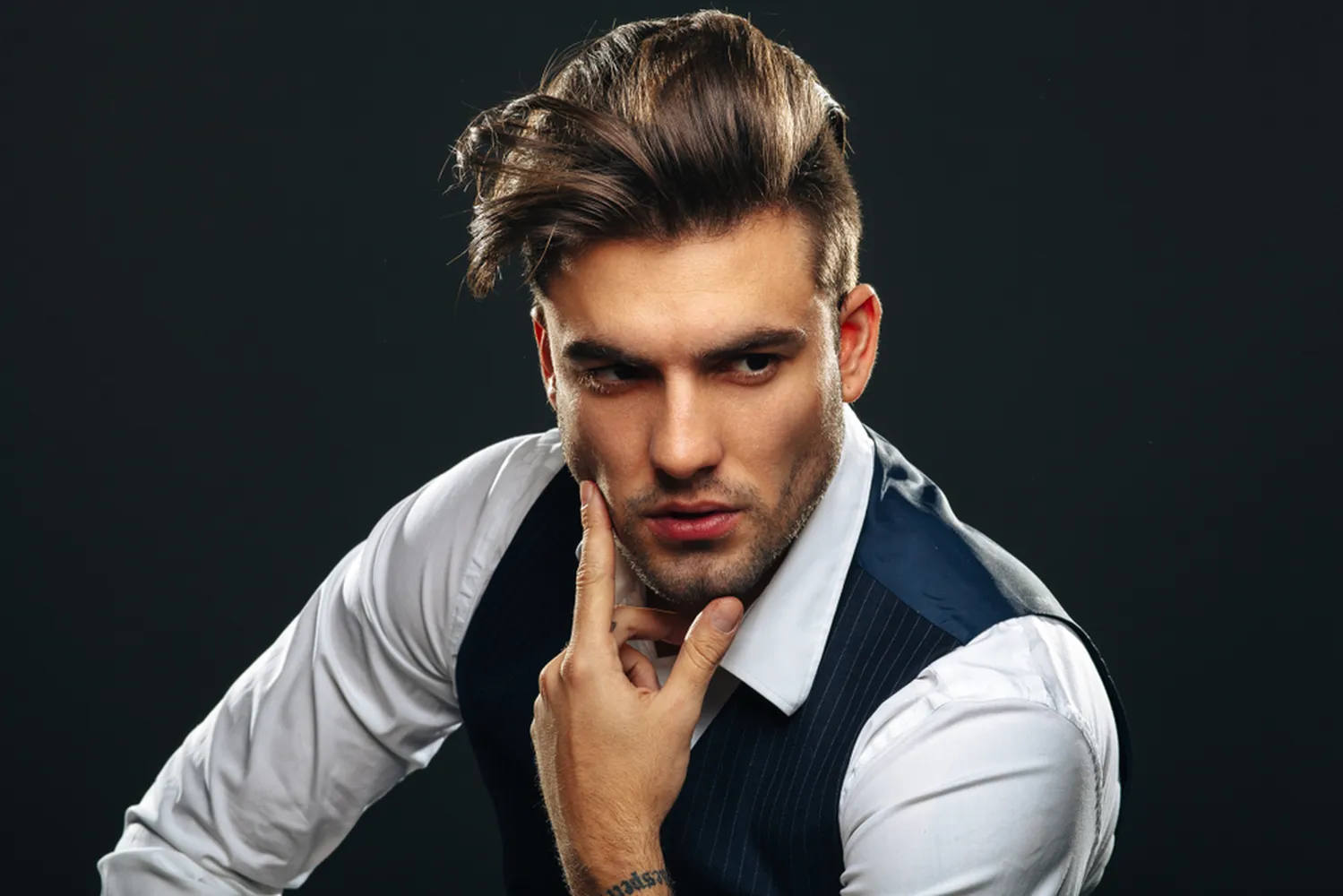 پوستر آرایشگاه مردانه طرح مرد خوش تیپ